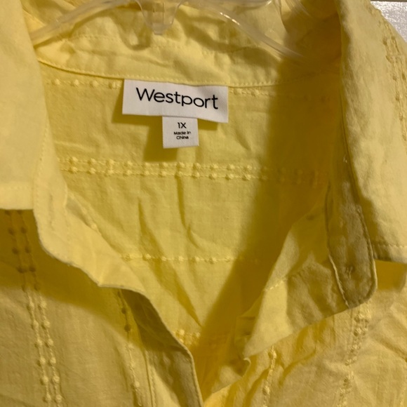 NWOT! Yellow button down tie waist blouse - Picture 3 of 4